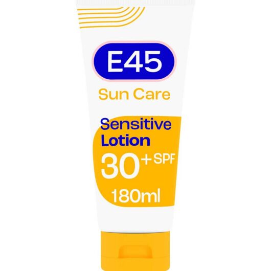 E45 Sun Lotion For Sensitive Skin. Hydrating Body Cream With High Uva And Uvb Protection Spf 30. Vitamin E 180ml