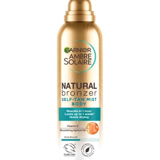 Garnier Ambre Solaire Natural Bronzer Quick Drying Medium Self Tan Body Mist 150ml