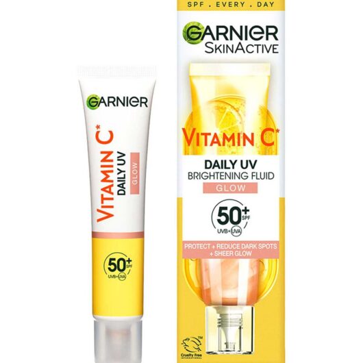 Garnier Br/> Vitamin C Daily Uv Brightening Fluid Sheer Glow, Spf50+, 40ml