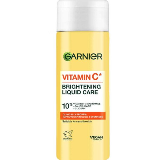 Garnier Vitamin C Brightening Liquid Care, 10% Glycerin, Niacinamide, & Salicylic Acid 120ml