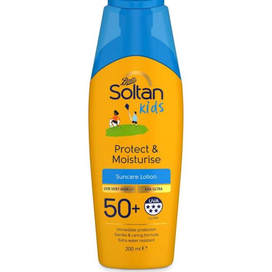 Soltan Kids Protect & Moisturise Suncare Lotion Spf50+ 400ml