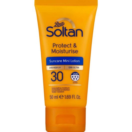 Soltan Protect & Moisturise Mini Suncare Lotion Spf30 50ml