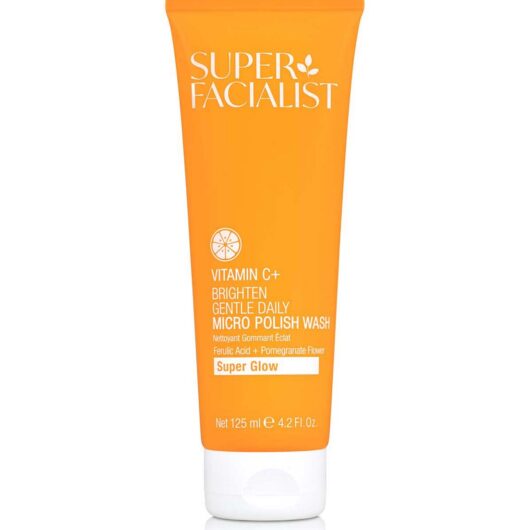 Super Facialist Vitamin C+ Brighten Gentle Daily Micro Polish Wash 125ml